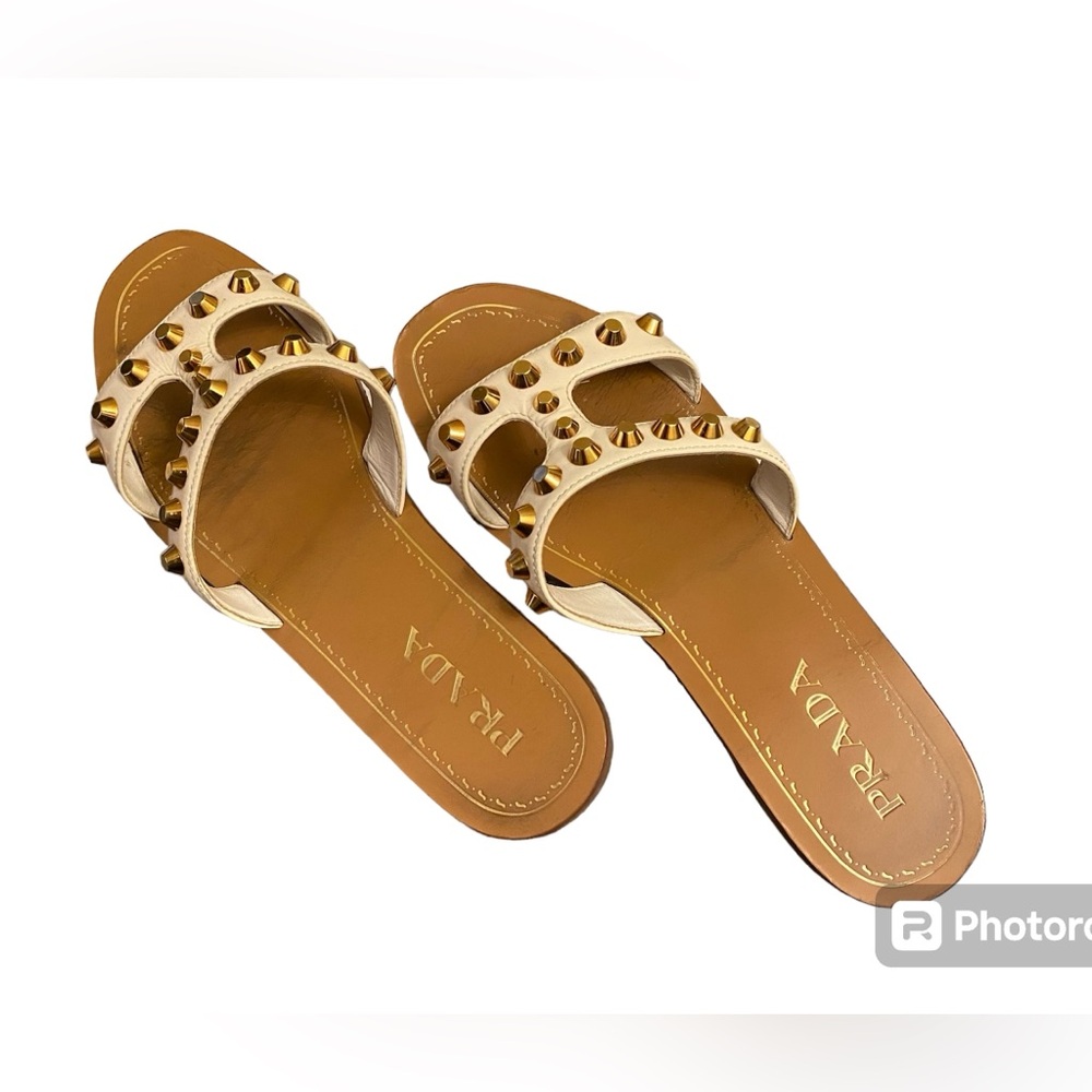 🌸 AUTHENTIC PRADA SLIDES - Picture 5 of 10